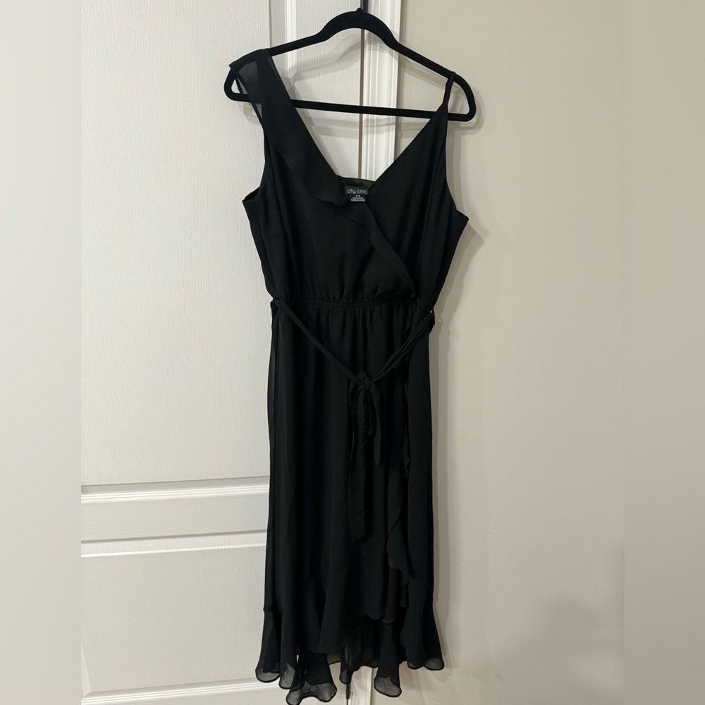 City Chic Black Midi dress
